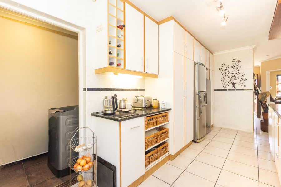 3 Bedroom Property for Sale in D